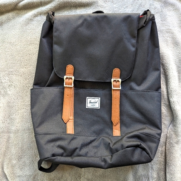 Herschel Supply Company Handbags - NWT Herschel Backpack, Retreat Small Black